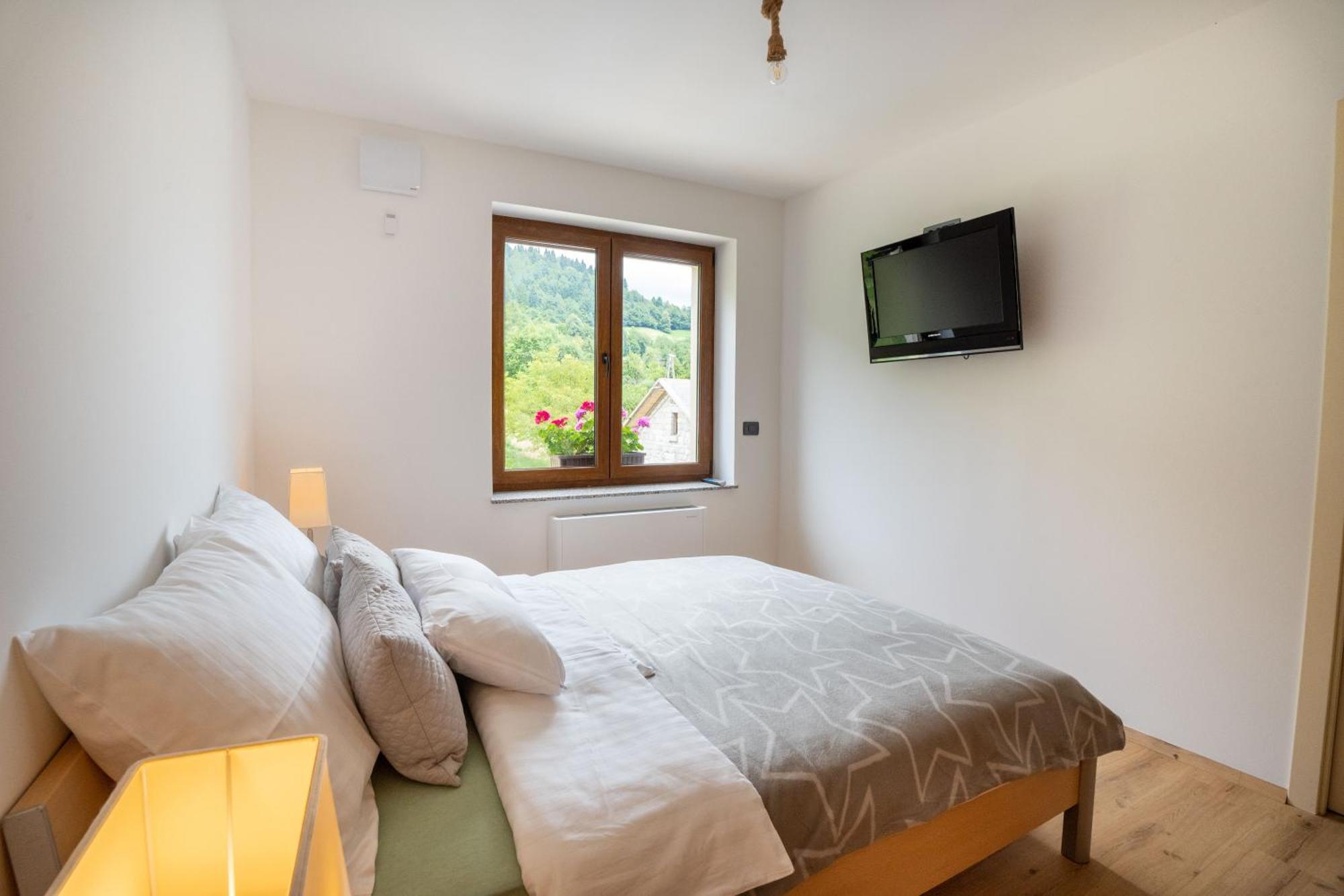 Aparthotel Hom At Vintgar 지고르니예 고르예 외부 사진