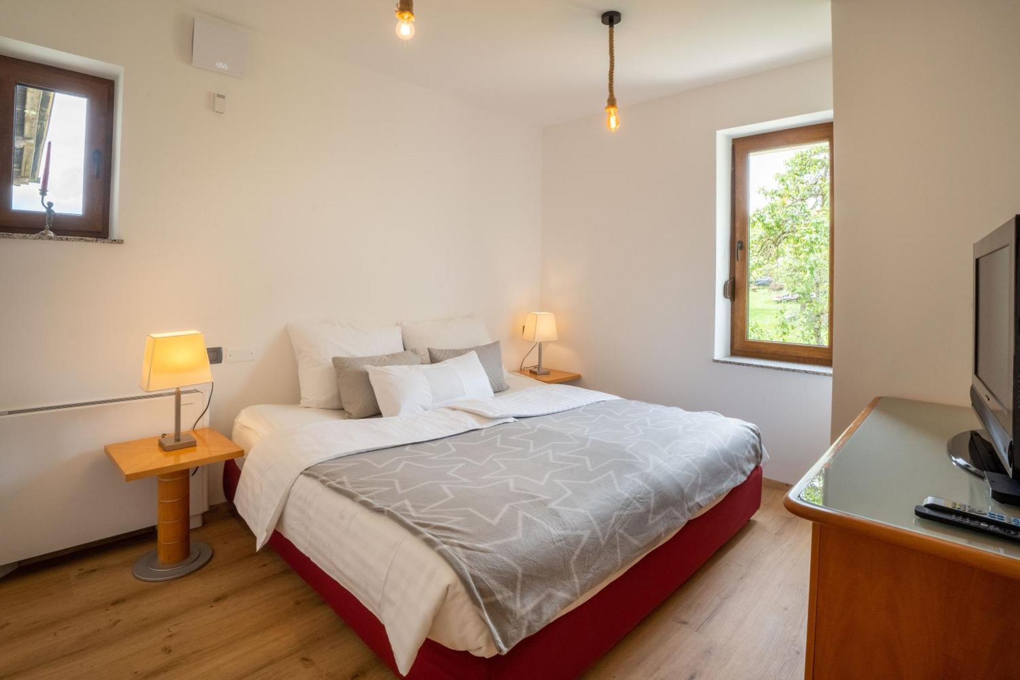 Aparthotel Hom At Vintgar 지고르니예 고르예 객실 사진